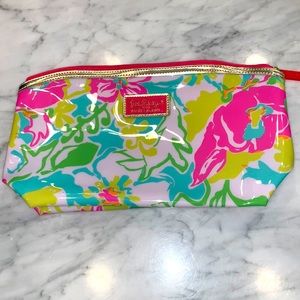 Lilly Pulitzer for Estée Lauder makeup bag never used excellent condition